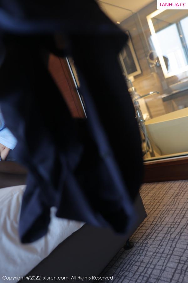宋愉愉  [XiuRen]高清写真图 2022.10.19 No.5727 宋愉愉 黑丝制服第50张图片